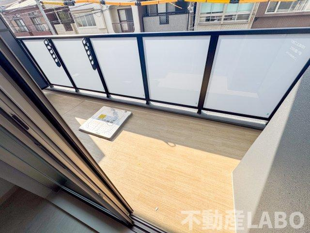 アストラルグラミアベノのバルコニー