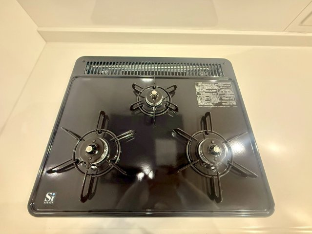 グラファーレ野市町西野5期1棟1　新築戸建住宅のその他|お手入れのしやすい3口ガスコンロです☆