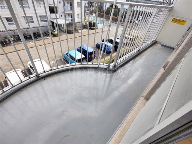 【バルコニー】 | 志木ニュータウン南の森弐番街4号棟 | 風通しの良いバルコニーです