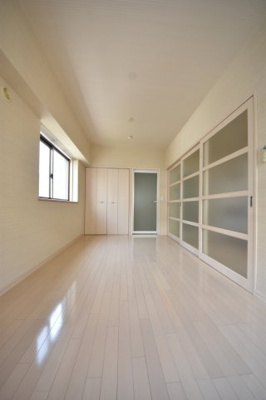 【寝室】 | オープンセサミ元町通