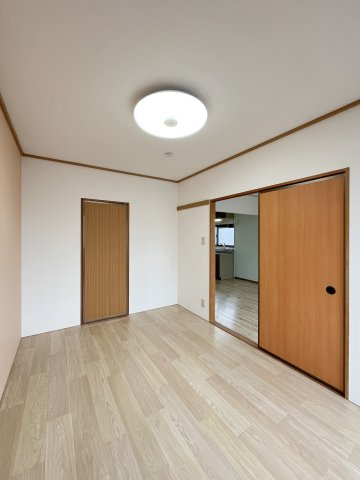 のぎく　Ａの洋室