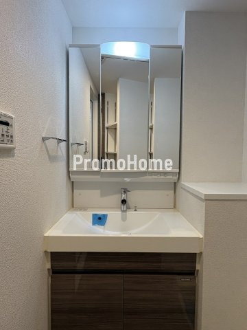 エスレジデンス新御徒町イーストの独立洗面台