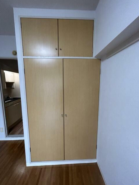 調布市小島町１丁目の賃貸マンションの収納