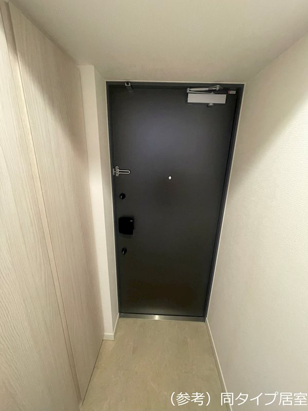 エスティメゾン門前仲町の玄関