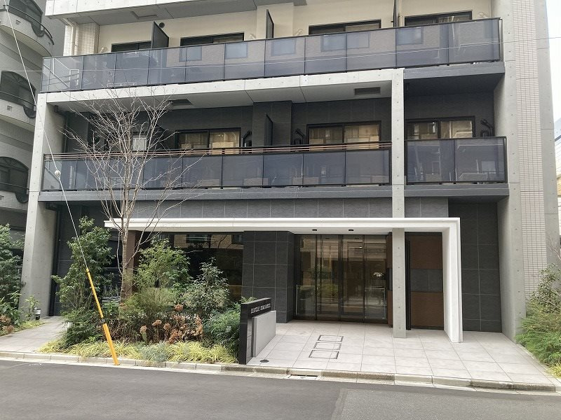 エスティメゾン門前仲町のエントランス