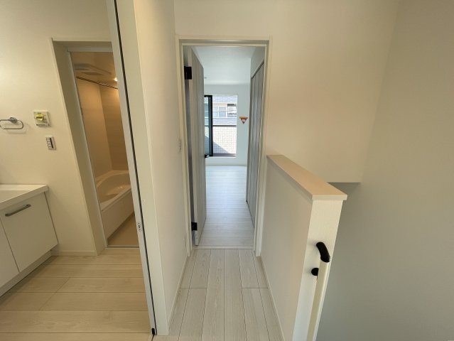 駅前の賑やかさは、住む家の近くにはいらない！それが戸建の魅力！だから、良い『鎌倉市大船４丁目』新築戸建の内装|内装もきれいです