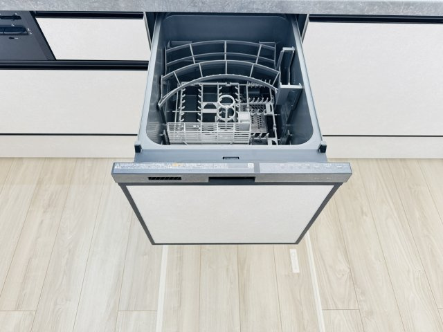 流山市三輪野山１丁目新築戸建（三輪野山８期）のキッチン|家事の手間をグッと省けるビルトイン食洗器