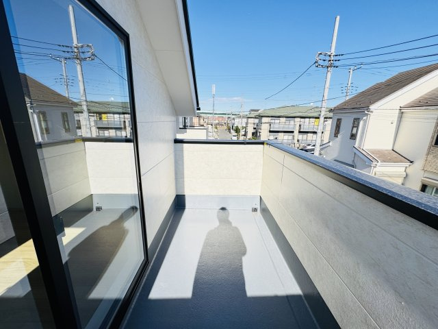 流山市三輪野山１丁目新築戸建（三輪野山８期）のバルコニー|寝室前バルコニー
