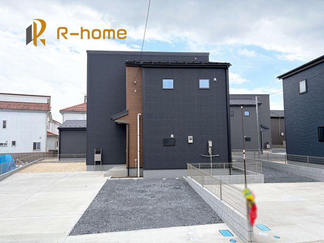 小美玉市羽鳥13期　新築戸建て　1号棟の外観|ご予約を頂ければ、『平日』はもちろん『早朝』や『夜間』もご見学可能です♪お気軽にお申し付けください♪