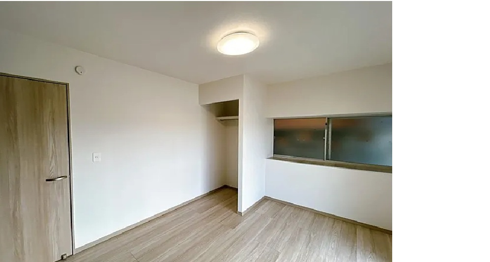 八代市鏡町下有佐戸建の洋室