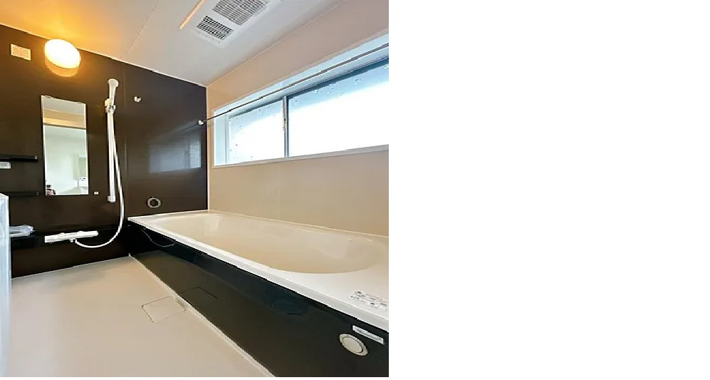 八代市鏡町下有佐戸建の浴室