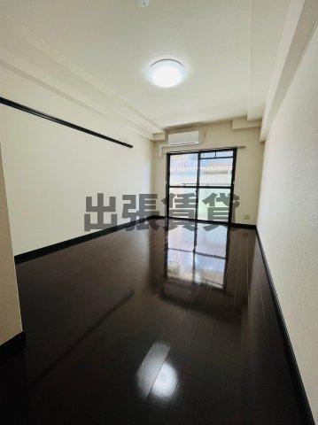 仲介手数料0円グランディール新福寺の居間・リビング