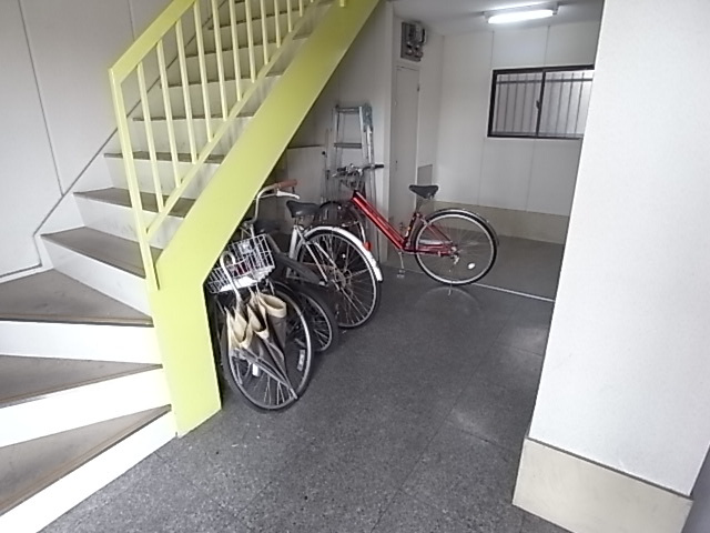 ロイヤルコートＨＡＬの駐車場