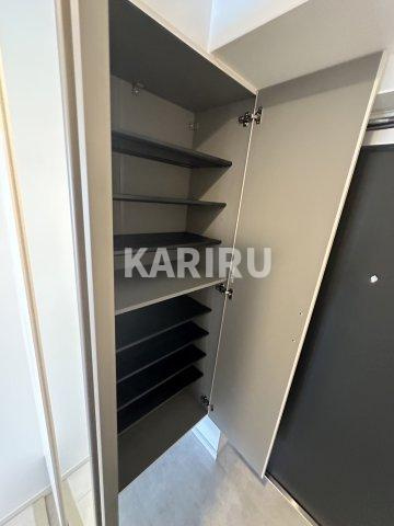 スプランディッド難波WESTIIIの収納