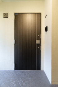 ＴＯＫＹＯ　ＦＬＡＴの玄関