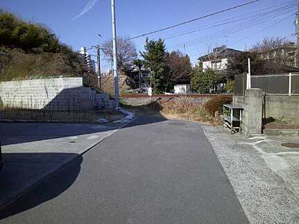 矢野西3丁目の前面道路含む現地写真