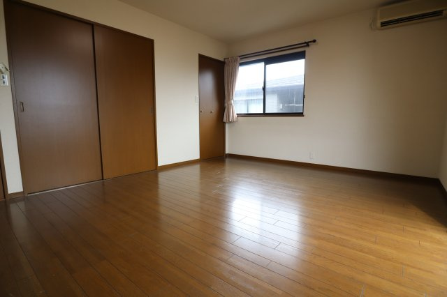 阿恵中古戸建の洋室|荷物撤去後のイメージ写真になります。
