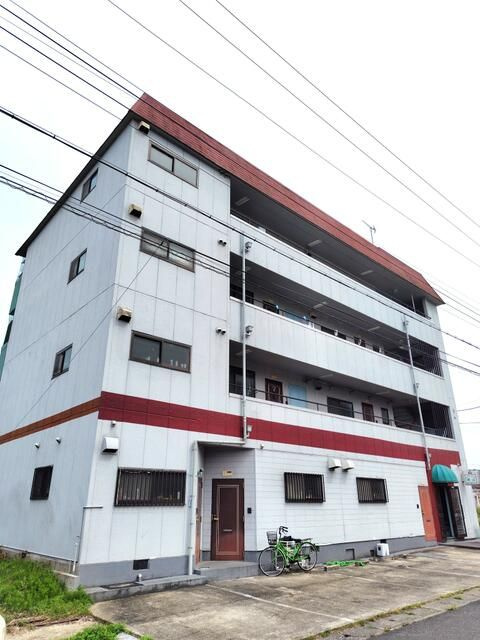パインハイツ青山の外観
