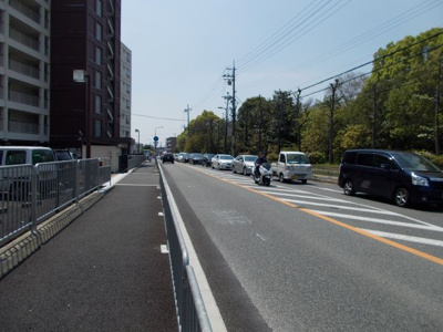 【周辺】 | 桃山台コーポラス | 前面道路