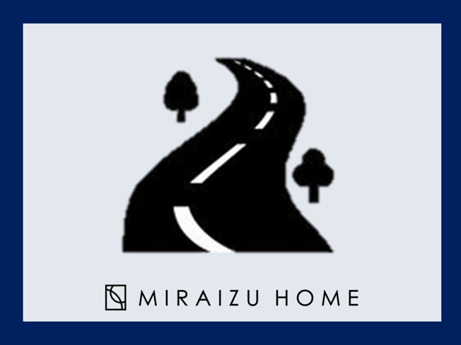 【その他】 | ■周辺交通量少なめ■
前面道路は車通り少なめで広々としていますので駐車が苦手な方でも焦らずに駐車出来ます。静かで小さなお子様のいるご家庭にも安心な立地となっています。

