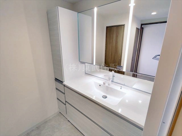 【独立洗面台】 | シーズウィッシュ志木 | 忙しい朝に便利なシャワー付き洗面台