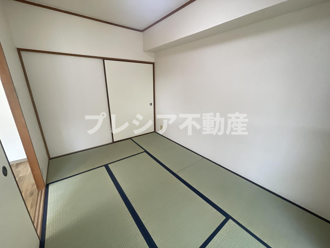 ロイヤルメゾン甲子園口3の和室