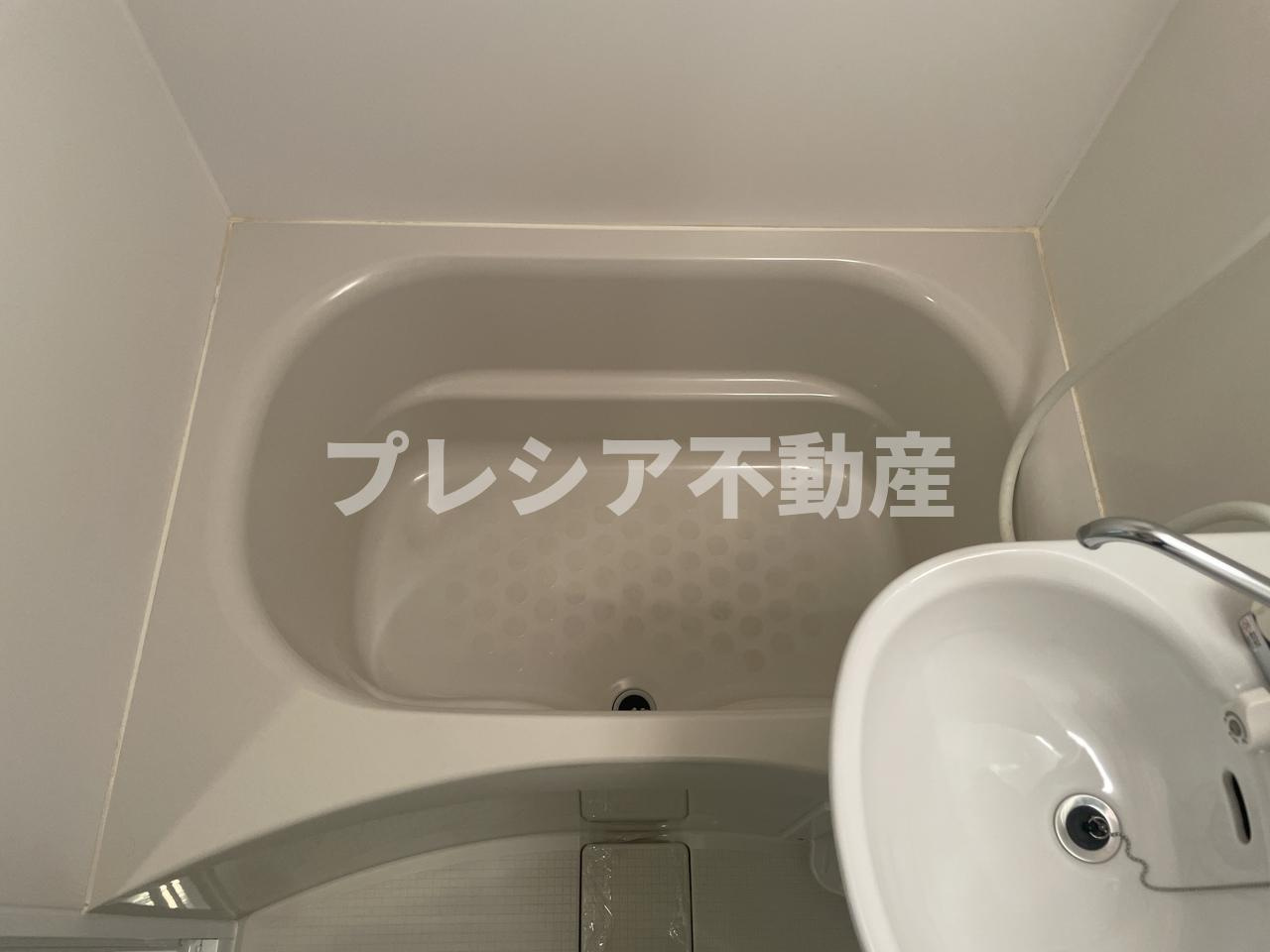 ロイヤルメゾン甲子園口3の浴室
