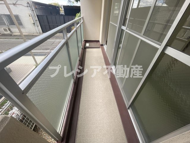 ロイヤルメゾン甲子園口3のバルコニー
