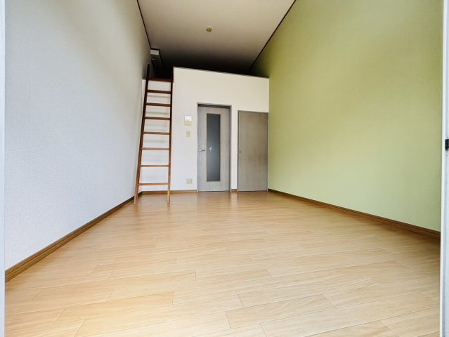 コスモアイリスの居間・リビング|別号数タイプ