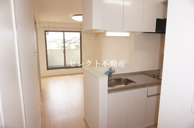 【居間・リビング】 | シャンパーニュＡ | ゆったりとしたリビングです