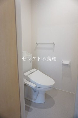 【トイレ】 | シャンパーニュＡ | トイレです
