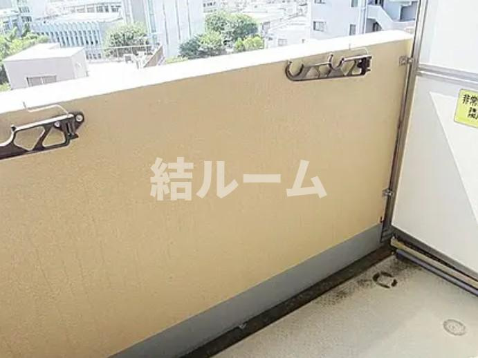 北区王子本町１丁目の賃貸マンションのバルコニー