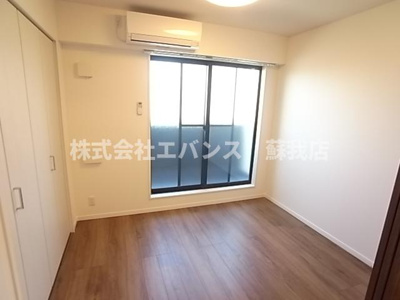 【寝室】 | HFR蘇我A棟 | ゆとりの広さです