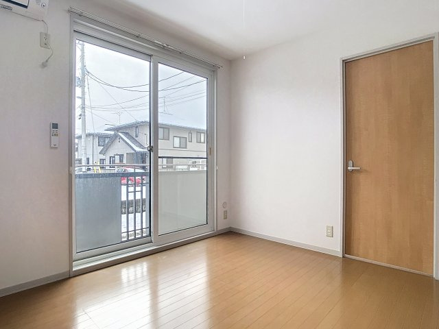 プレステージ上町Bの居間・リビング