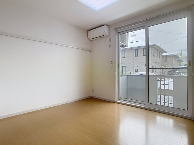 プレステージ上町Bの居間・リビング