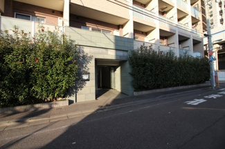 【エントランス】