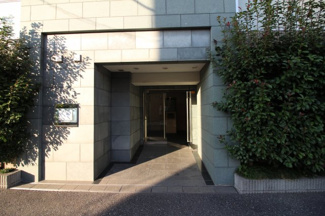 【エントランス】