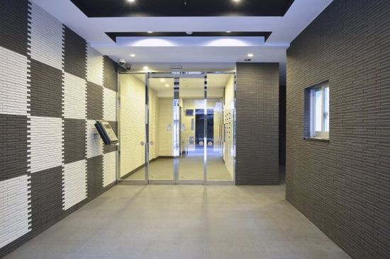 グラントゥルース赤羽プレミオのエントランス