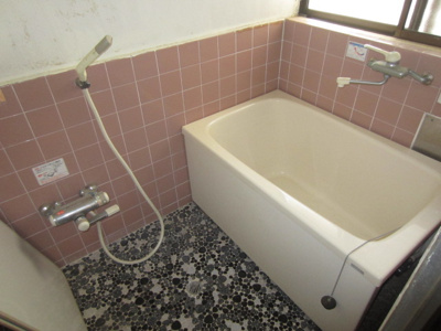 【浴室】 | 菊地アパート | 追い焚き機能付き
