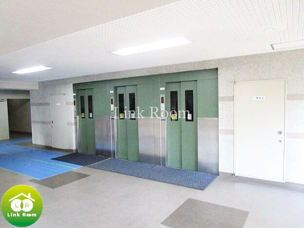 東陽町住宅のロビー