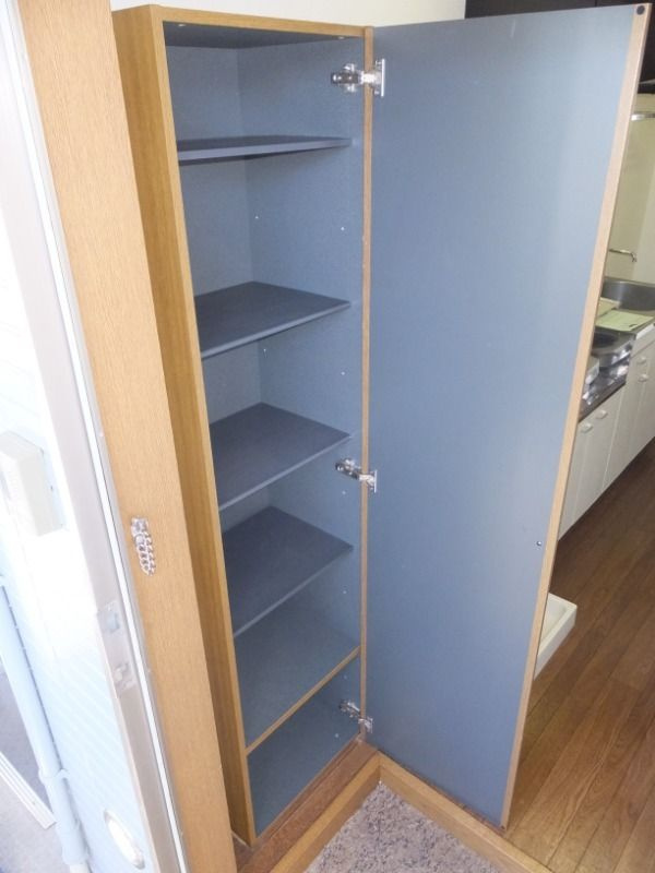 メイプルリーフの玄関