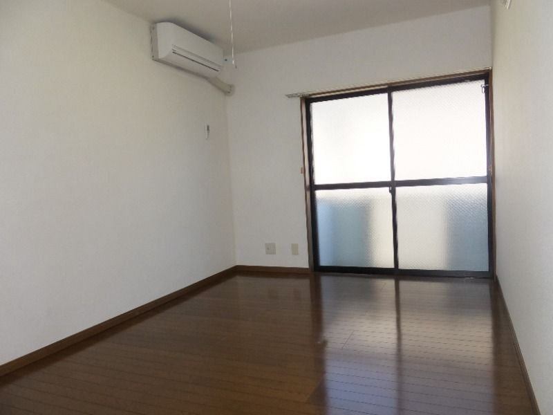 メイプルリーフの居間・リビング