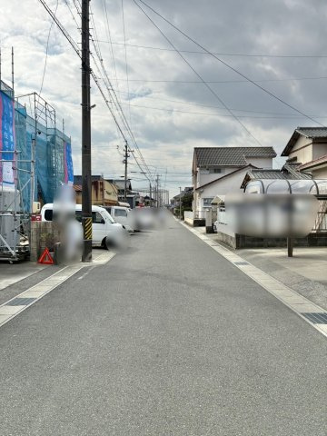 鈴鹿市白子第3 新築戸建【全2棟】の前面道路含む現地写真