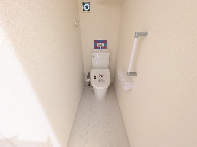 八王子市　寺田町　新築一戸建て　２期のトイレ|～暖房温水洗浄機能付きトイレ　冬場は特に嬉しい機能ですね～