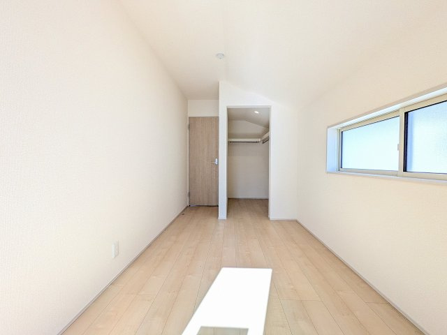 八王子市　寺田町　新築一戸建て　２期の収納|～ウォークインクローゼットでお荷物がスッキリ収まります～