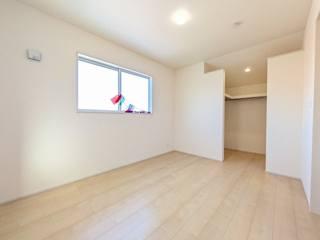 八王子市　寺田町　新築一戸建て　２期の収納|～ウォークインクローゼットでお荷物がスッキリ収まります～