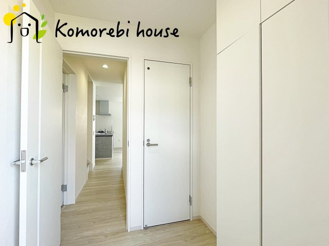 さいたま市北区本郷町　14期　新築一戸建て　KEIAI GRACE　01の玄関|落ち着いた玄関です