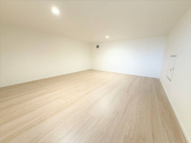 【その他】 | 【仲介手数料３７０万円が無料！】■梅ヶ丘駅７分■南道路■プレミアムクラス | ロフト
階段があるのでラクです。