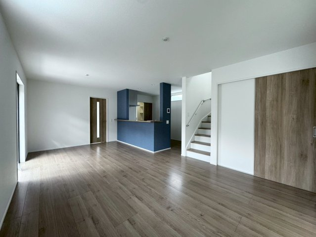 【居間・リビング】の画像