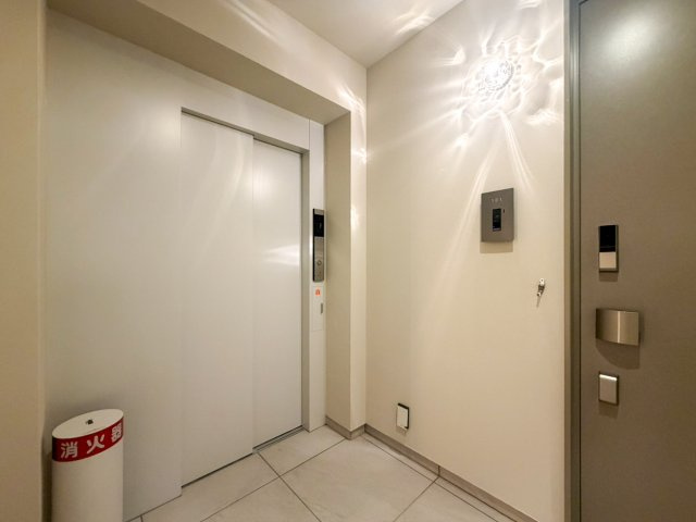 耀(かがやき)のロビー|エレベータ完備